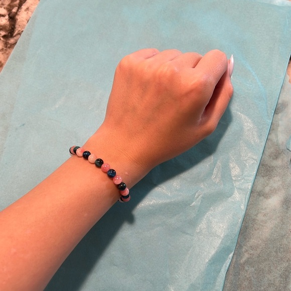 Hand Crafted by Sky & Seashells 6.25” Strawberry Rose Quartz/Tiger Eye Bracelet - Picture 3 of 3